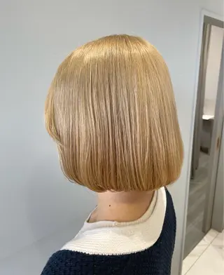 ショート カラー 吉原 愛美のヘアスタイル