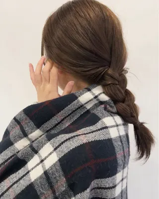 セミロング カラー KOCHAB所属・三谷 はるなのヘアスタイル
