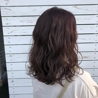 セミロング カラー CREAPY所属・CREAPY　日向野 利菜のヘアスタイル
