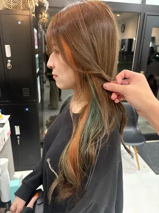 ロング 小沢 真澄のヘアスタイル
