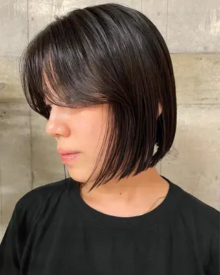 ミディアム wewe: momoeのヘアスタイル