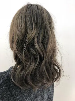 カラー 茅ヶ崎/ハイライト/ ハイトーン/関口実華のヘアスタイル