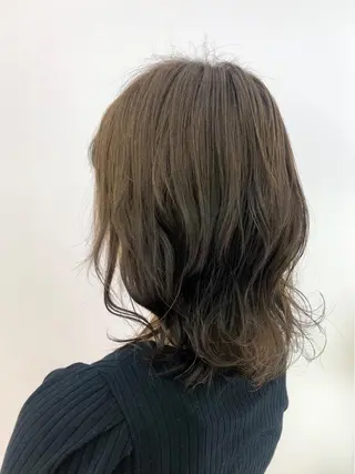 カラー 茅ヶ崎/ハイライト/ ハイトーン/関口実華のヘアスタイル