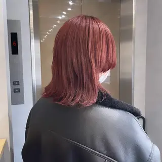ミディアム Rui/透明感カラー 暖色/レイヤーカットのヘアスタイル