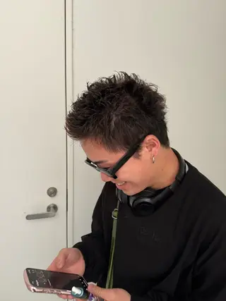 メンズ タツキ/レイヤー/ パーマ/艶カラーのヘアスタイル