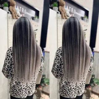 ロング Y Uのヘアスタイル