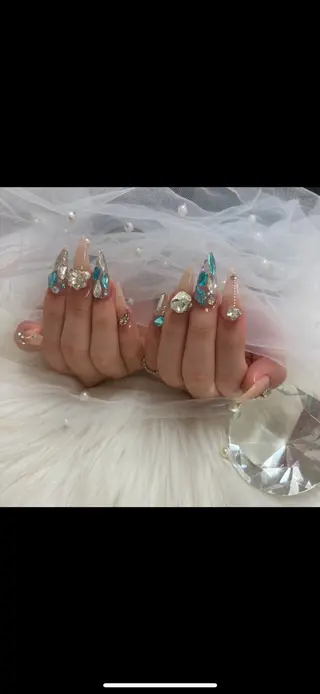 ネイル 髙橋 詩季のネイルデザイン