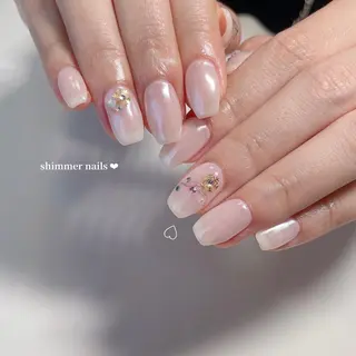 ネイル shimmer nailsのネイルデザイン