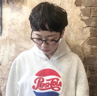 ショート カラー パーマ ブリーチ、パーマ 西部笑のヘアスタイル