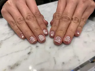 ネイル ネイル&アイ QUEEN&CRIMSON所属・眉WAX/ピーリング ホワイトニングの眉毛・アイブロウイメージ