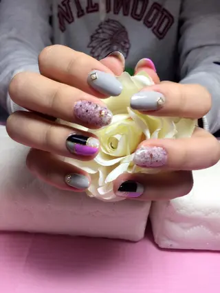 ネイル Chiara チップ長さ出しのネイルデザイン