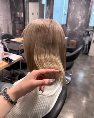 カラー 海外トレンドヘア🤍 sumireのヘアスタイル