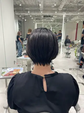 ショート 石川 優奈のヘアスタイル