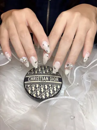 ネイル DOUDOU しゅうかのネイルデザイン