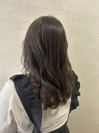 ロング カラー 大人レイヤー& 透明感カラー💄のヘアスタイル