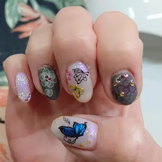 ネイル とねがわ かよこのネイルデザイン