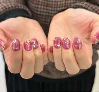 ネイル Bianca関内 USUI🐢のネイルデザイン