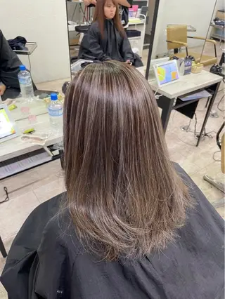 セミロング 🐱加賀 瑛里奈🦊のヘアスタイル