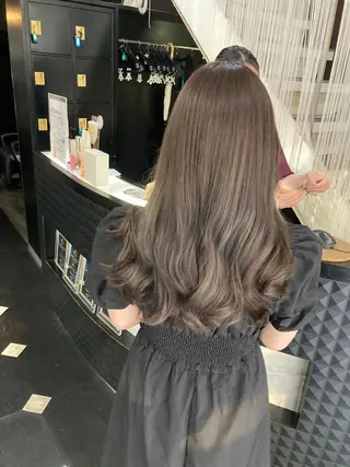 ロング カラー mizu kiのヘアスタイル