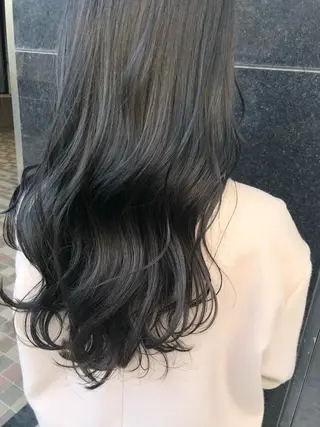 ロング カラー eclat suzumiのヘアスタイル