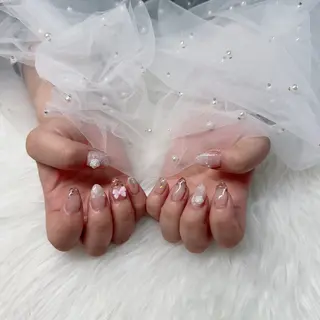 ネイル Nailsalon Lightsのネイルデザイン