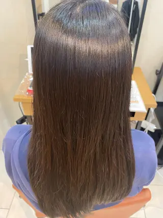 ロング あやめ【顔まわり/レ イヤー/柔らかカラ】のヘアスタイル