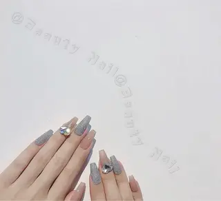 ネイル Moonstone Salon所属・Moonstone Salonのネイルデザイン