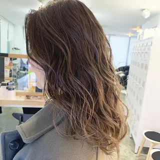 ロング カラー 渋谷ブリーチカラー 韓国ヘアyuikoのヘアスタイル