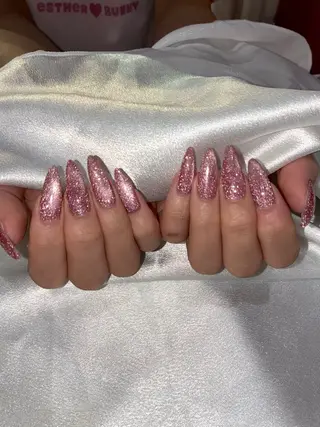 ネイル e-up by boss所属・e-up nail Arisaのネイルデザイン