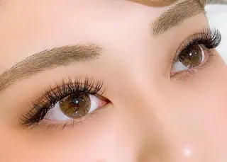 マツエク・マツパ YELLIO所属・YELLIO (エーリオ)のマツエク・マツパデザイン