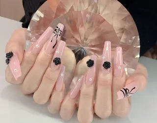 ネイル LoaChaton kaeのネイルデザイン