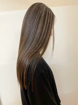 ミディアム カラー ブリーチ👩‍🦳/ ‪✂︎MANAMIのヘアスタイル