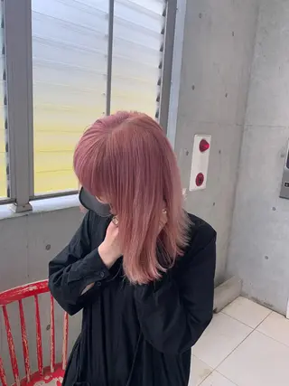 ミディアム カラー カネコ ユカリのヘアスタイル