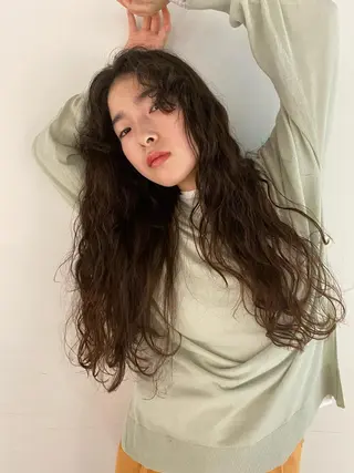 ロング カラー パーマ ヘアアレンジ メンズ キッズ パーマスタイル🔅 sayacaのヘアスタイル