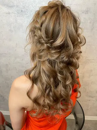 ロング ヘアアレンジ 【カメレオン】 上村 祥子のヘアスタイル