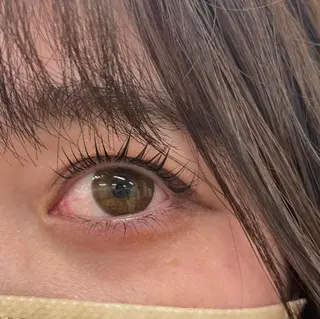 マツエク・マツパ 友田 晴香のネイルデザイン