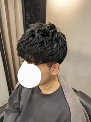 メンズ ショート パーマ LAVIE the BARBER所属・徒歩5分ビジネスマン カット👦🏻うしだのヘアスタイル
