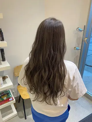 ロング カラー mir所属・堀越 美羽のヘアスタイル