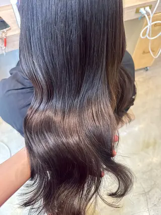 カラー ELEANOAH TOKYO エレノア トーキョー所属・RENA 🎀のヘアスタイル
