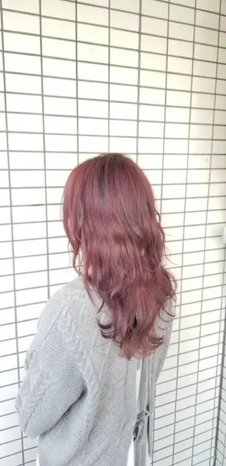 セミロング カラー La fith hair 池袋店所属・🔴赤み消し/ 艶カラー落合 優🔴のヘアスタイル