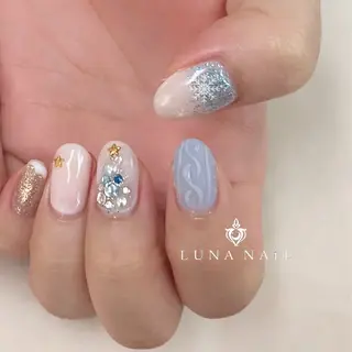 ネイル アトリエ　ミモザ所属・いまむら あかりのネイルデザイン