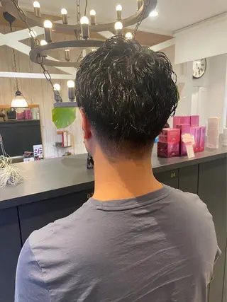 ショート パーマ メンズ 柴田 枝利子のヘアスタイル