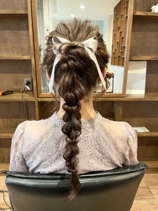 ロング ヘアアレンジ Skovla Spangle (シュカブラ スパングル)所属・しのざき はなのヘアスタイル