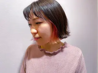 ショート カラー ☘️折戸結菜☘️ ハイトーンカラーのヘアスタイル