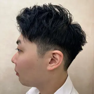 メンズ メンズパーマ🔵 ハイトーン✨原田慎也のヘアスタイル