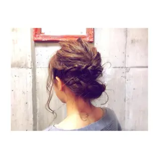 ミディアム セミロング ロング カラー パーマ ヘアアレンジ ツイスパ・波巻き 🩵片平和香奈のヘアスタイル