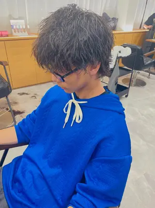 パーマ メンズ Emitas.柳通り店所属・山﨑 大暉【ダブルカラー】のヘアスタイル