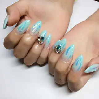 ネイル 《カメレオン》 西田美輝のヘアスタイル