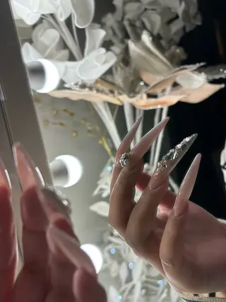 ネイル GRANDEUR焼津 MEI🪼のネイルデザイン