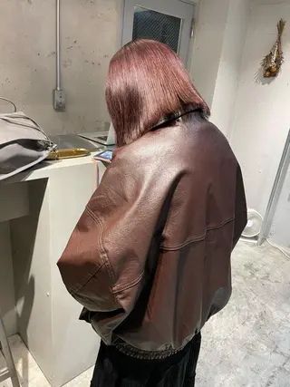 カラー ミルクティーベージュ ブリーチ🖤サヤカのヘアスタイル